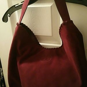 SOLD ON OTHER SITE Tory Burch should bag