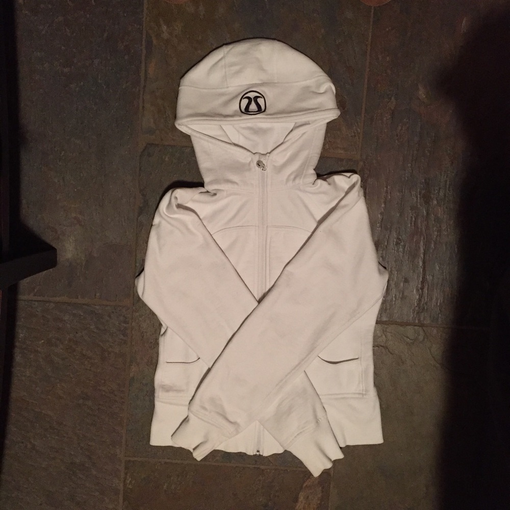 White lululemon scuba