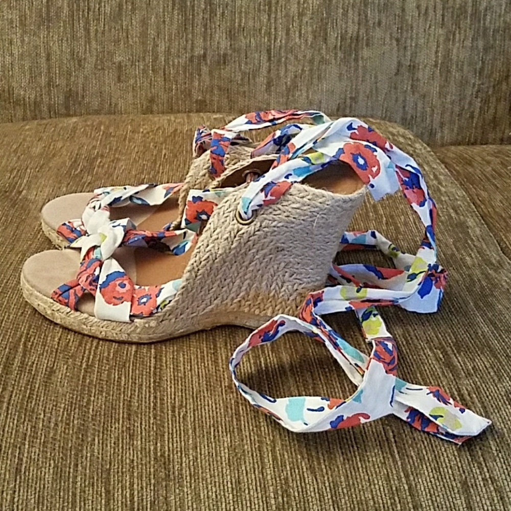 Old Navy Floral Print Espadrilles, Size 9