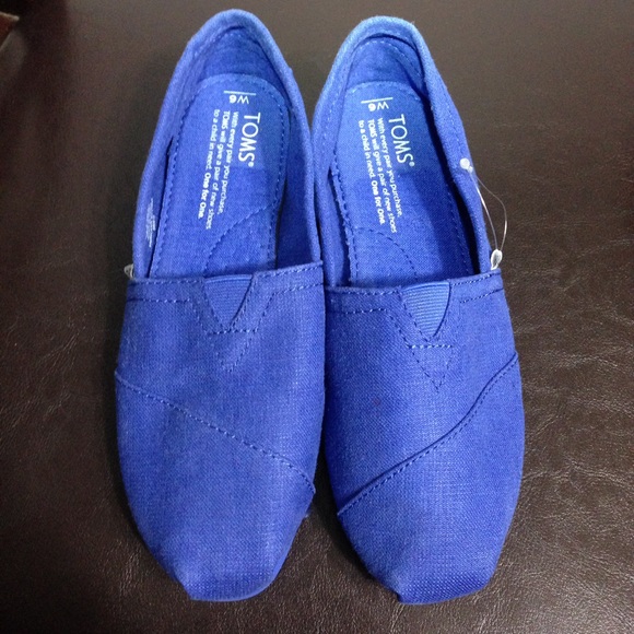 TOMS Shoes - TOMS blue canvas shoes