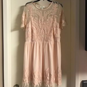 Forever 21+ lace dress