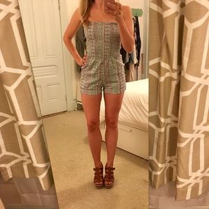 Sleeveless patterned romper