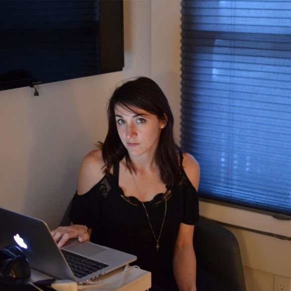 Meet your Posher, Madeline - Picture 1 of 1