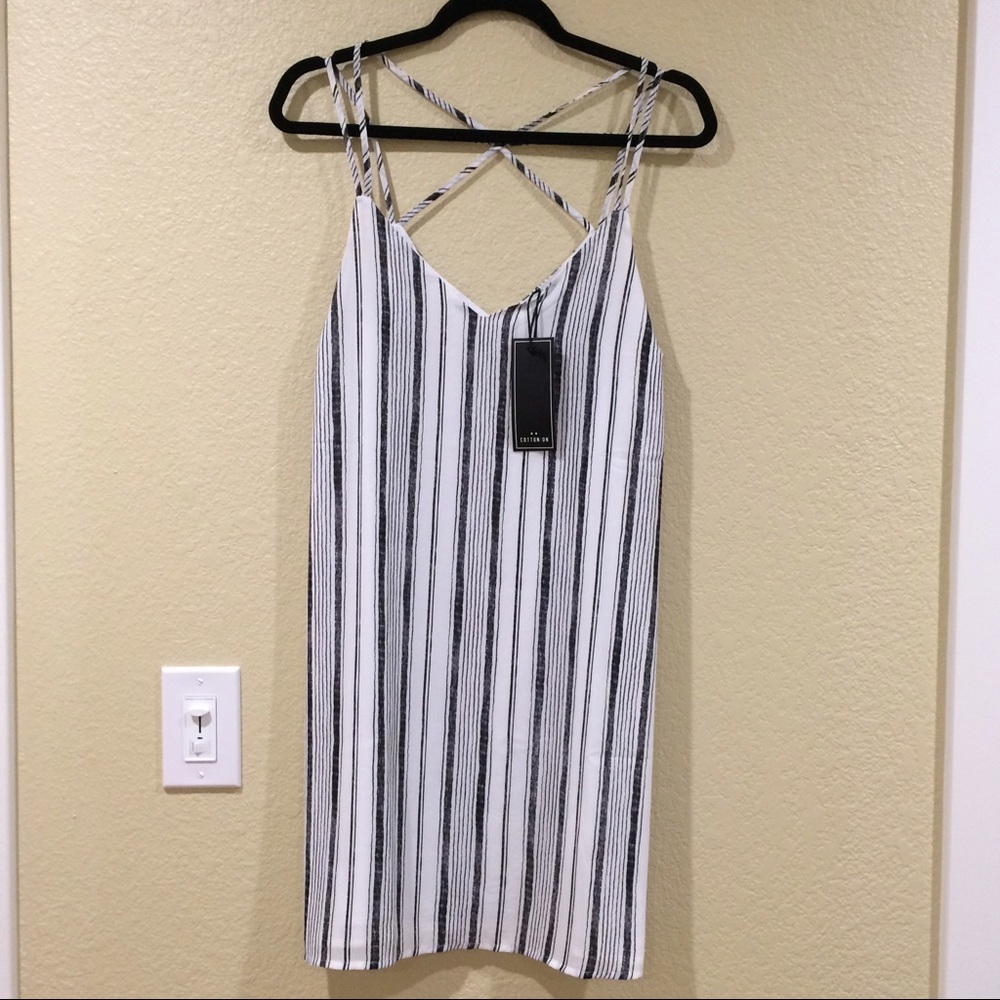 Cotton on v-neck strappy dress - Picture 1 of 3