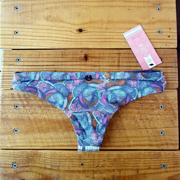 maaji • royal riders kini - Picture 2 of 3