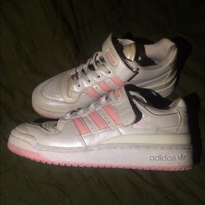 cute pink adidas 💕