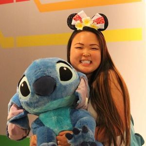 Meet your Posher, Caitlin