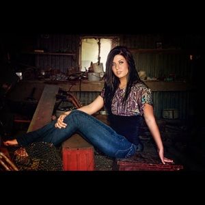 Dressy Moa Moa Peacock Top