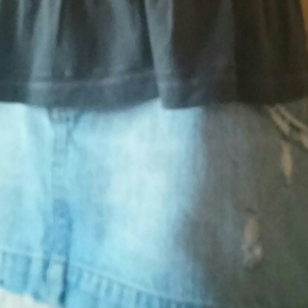 Cute Faded & Ripped.      Jean Mini. - Picture 5 of 6