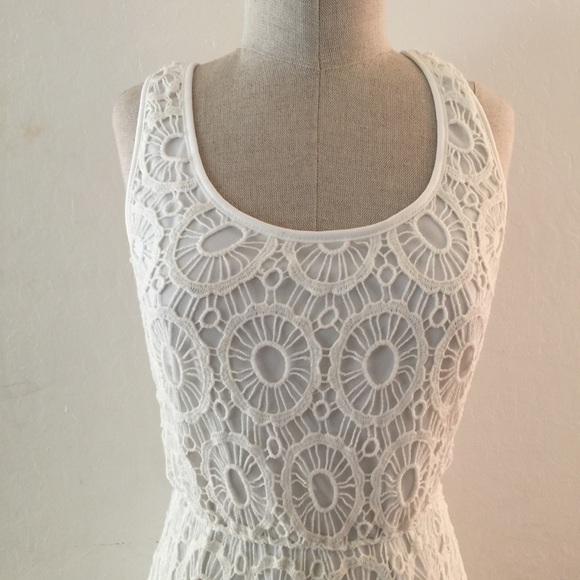 SOLD Crotchet Dress with Open Back - Picture 3 of 7