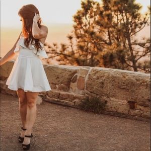 AKIRA - white little dress