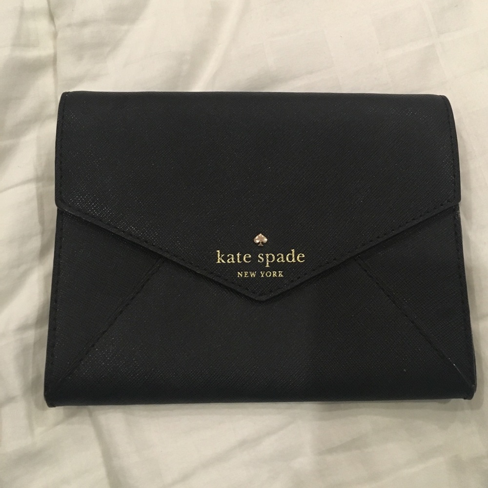 Kate spade small clutch purse cedar street Monday