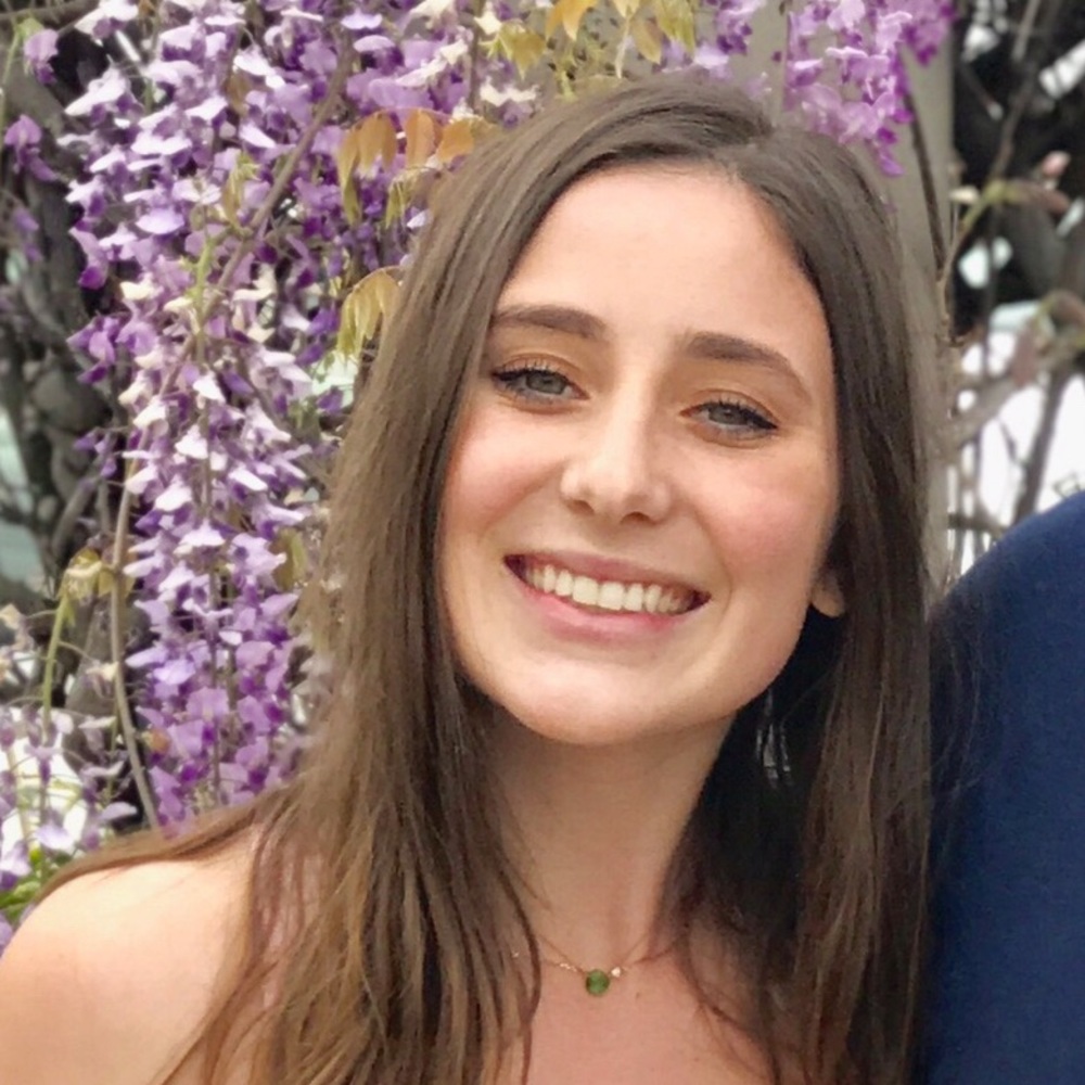 Meet your Posher, Courtney