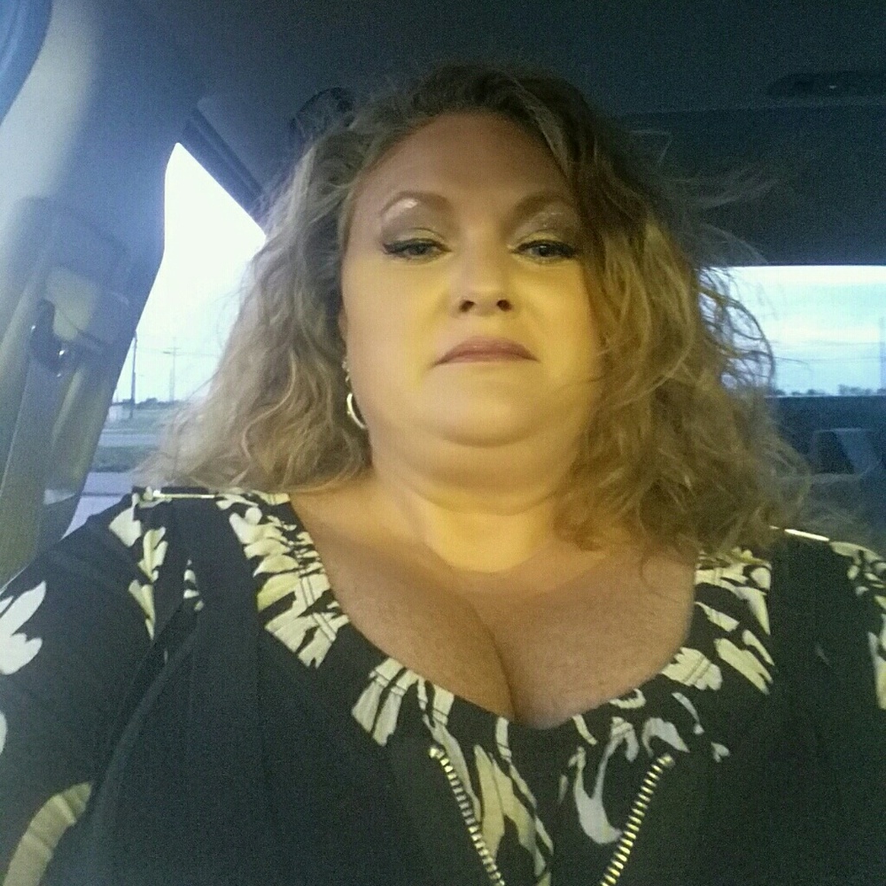 Meet your Posher, Cari