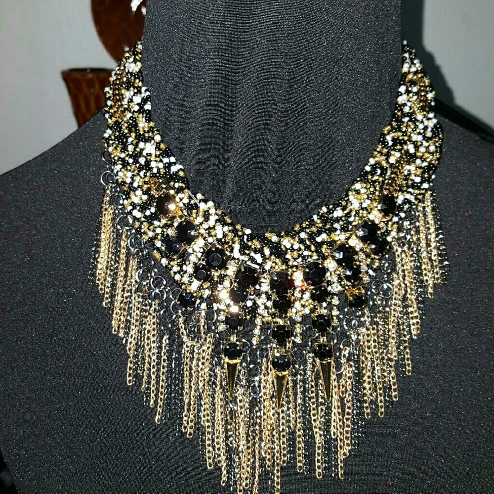 statement necklace