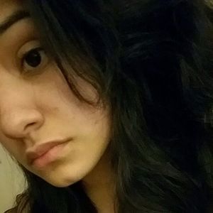 Meet your Posher, Antonia