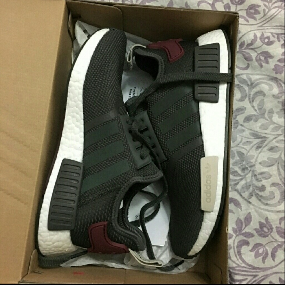 Women's Adidas NMD_R1 olive green shoes