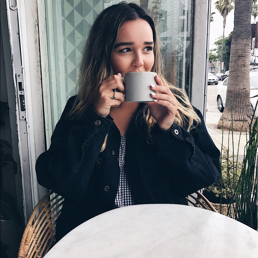 Meet your posher, Alyssa!
