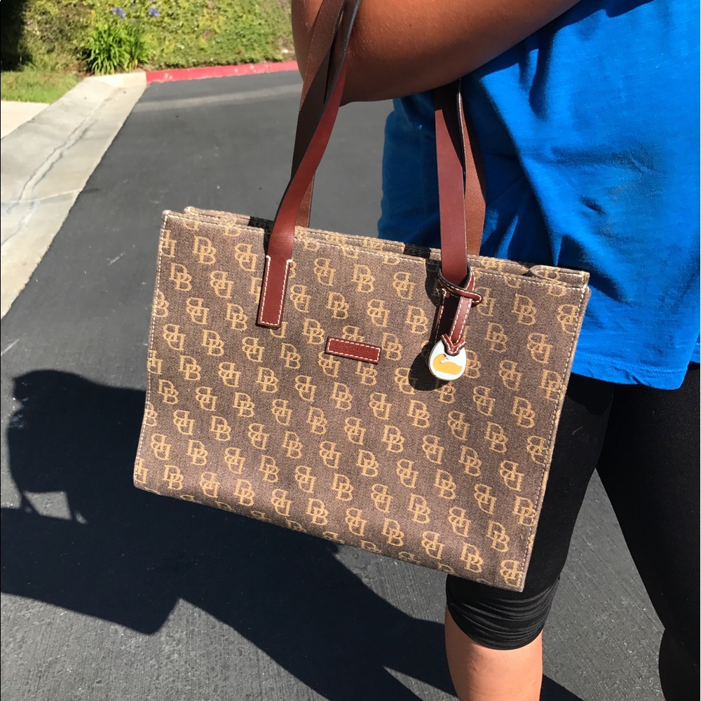 Dooney and Bourke shoulder bag. Gently used.