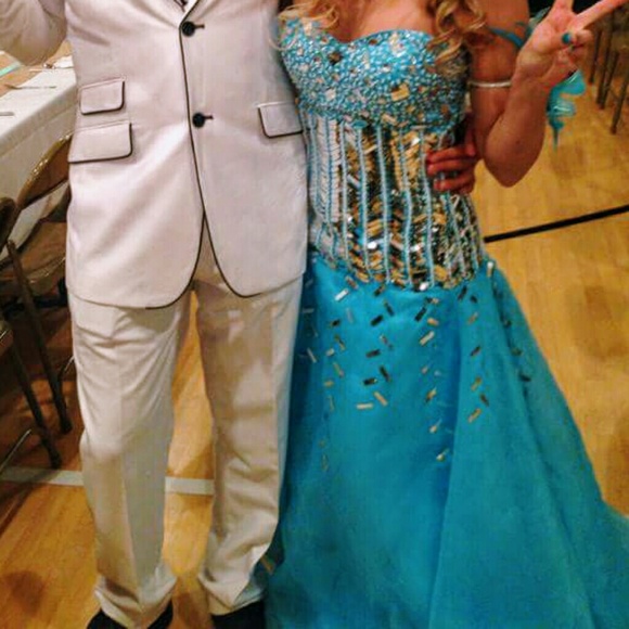 Prom Dress - Picture 2 of 3