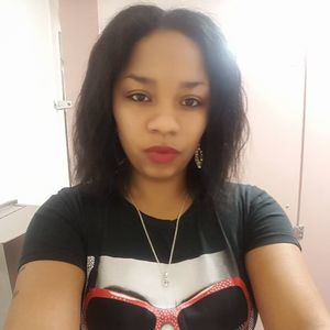 Meet your Posher, Cassandra