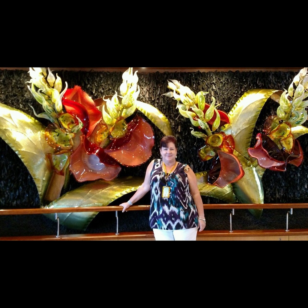 Meet your Posher, Minette