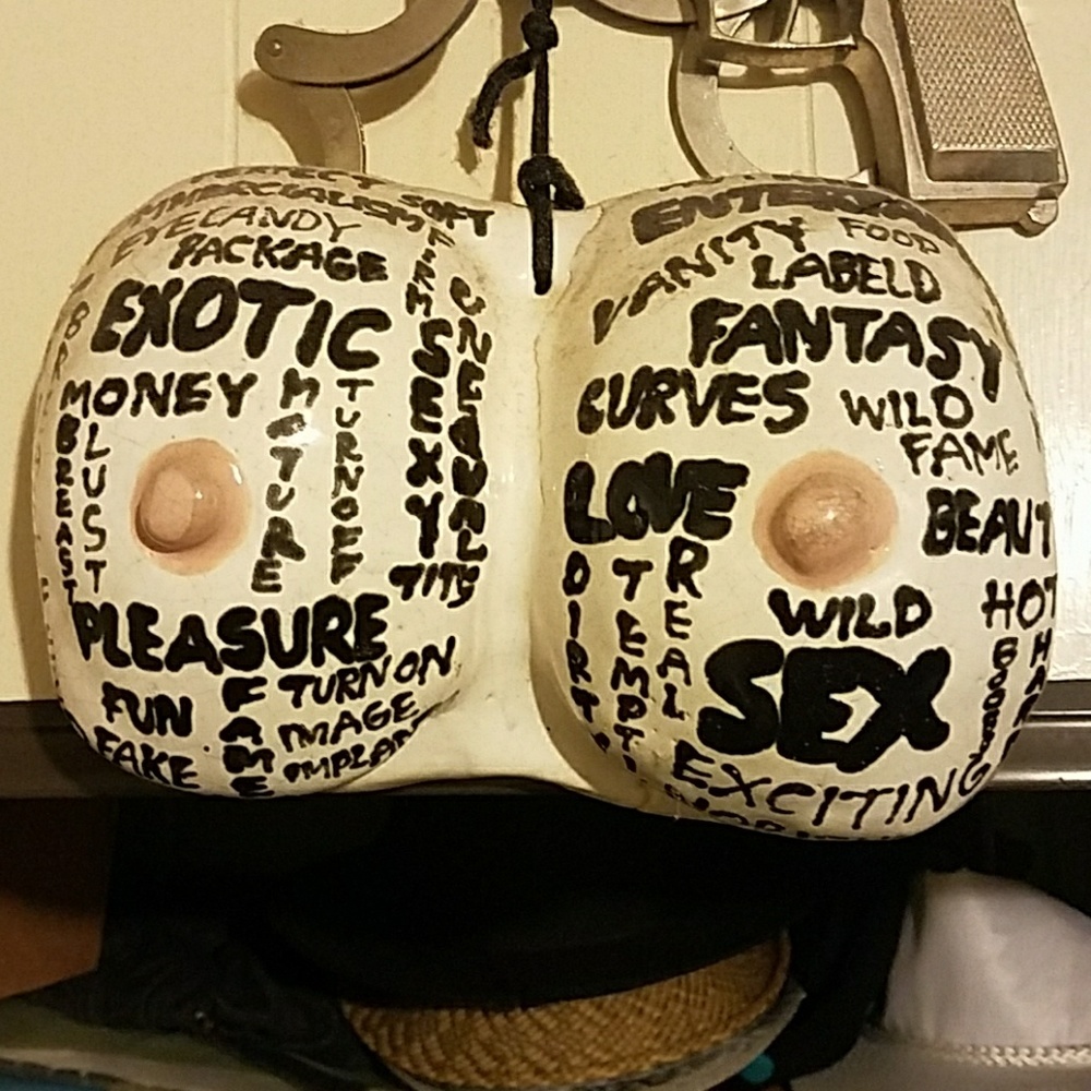 An art piece that captivates the exotic mind ????