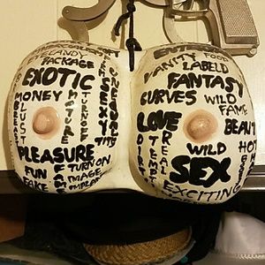 An art piece that captivates the exotic mind ????