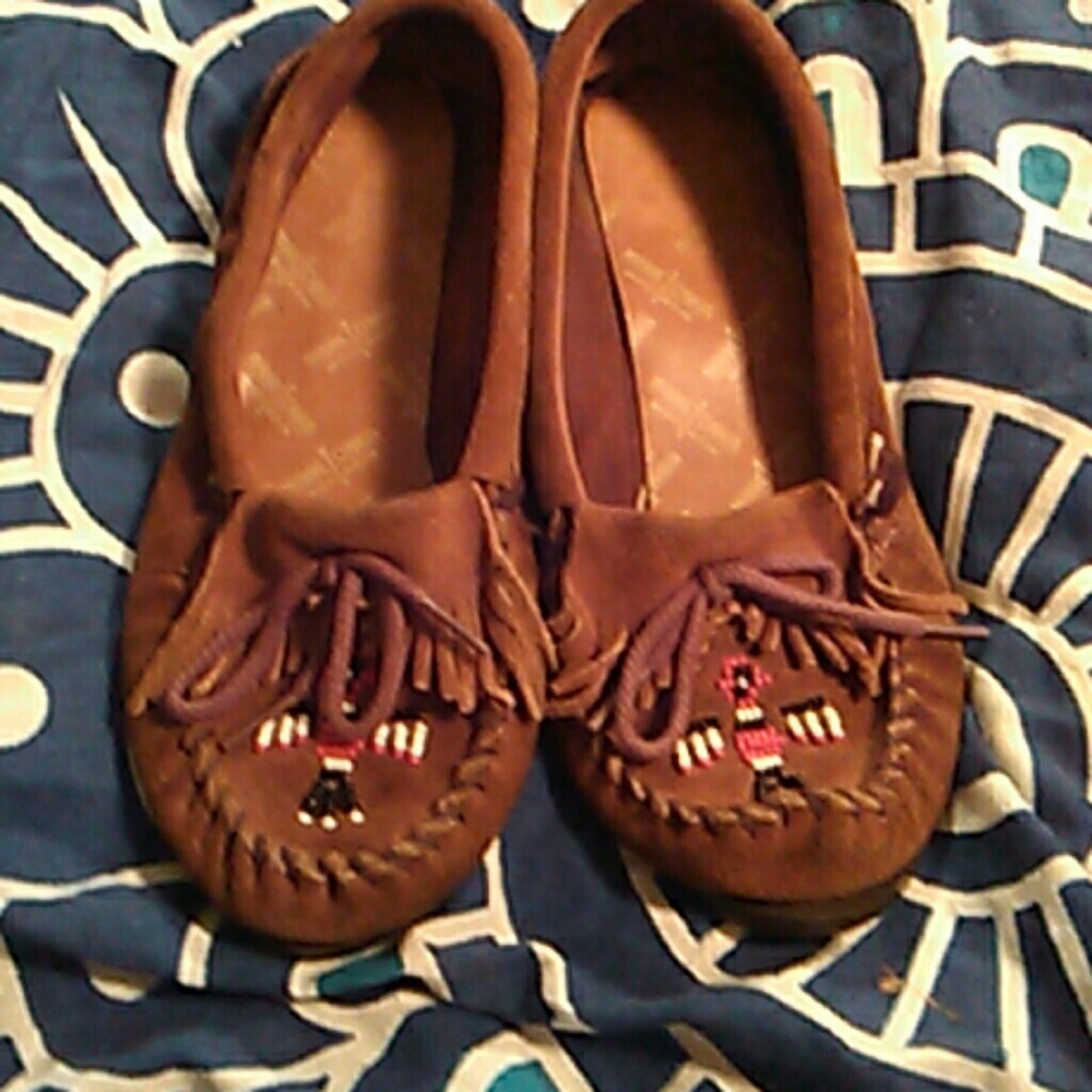 All leather beaded Minitonka's size 7.5