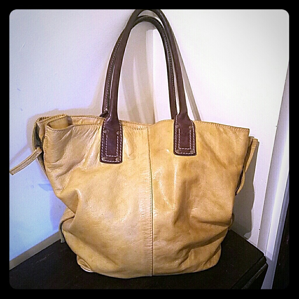 Mustard leather purse