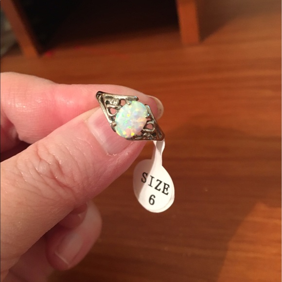 Gorgeous opal 925 sterling silver ring 💍 - Picture 4 of 7