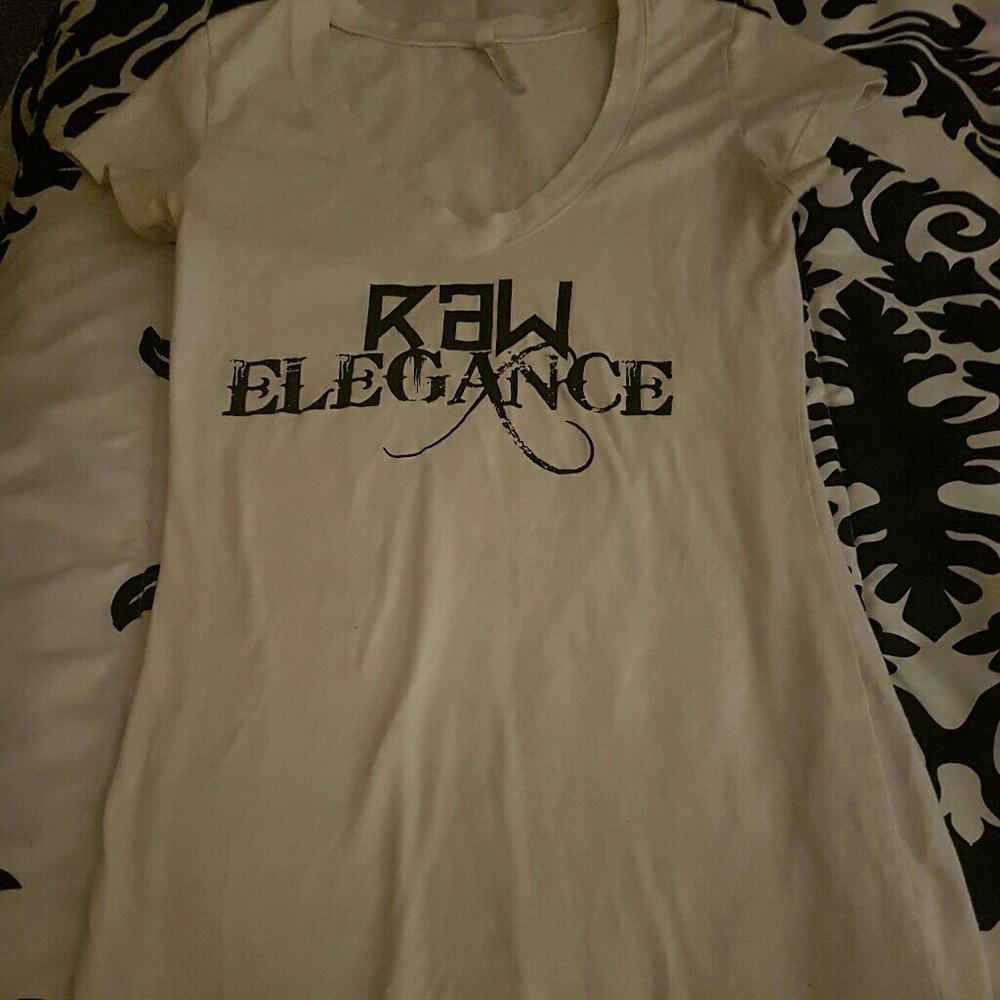 tee shirt
