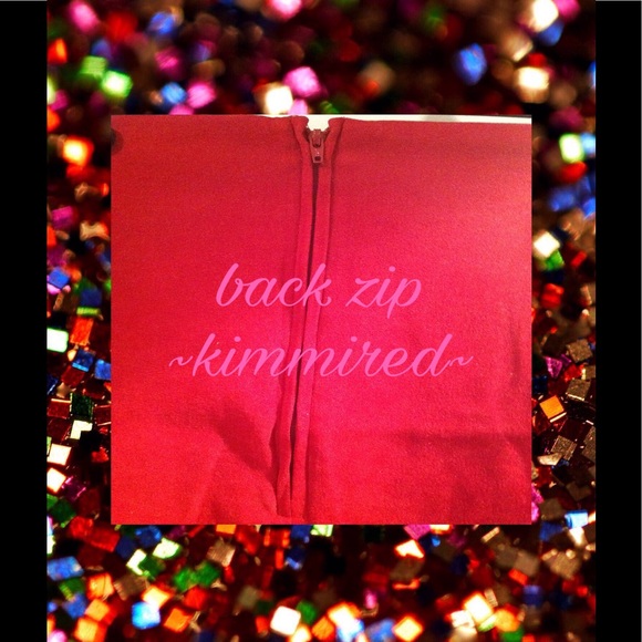 ✂️🌹BRiGGS NeW YoRK Red Suede Like Skirt ~ 1️⃣8️⃣ - Picture 4 of 5