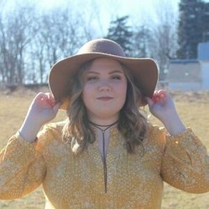 Meet your Posher, Hanna