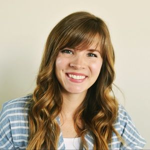 Meet your Posher, Lara