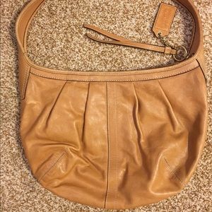 Coach Leather Purse 👛