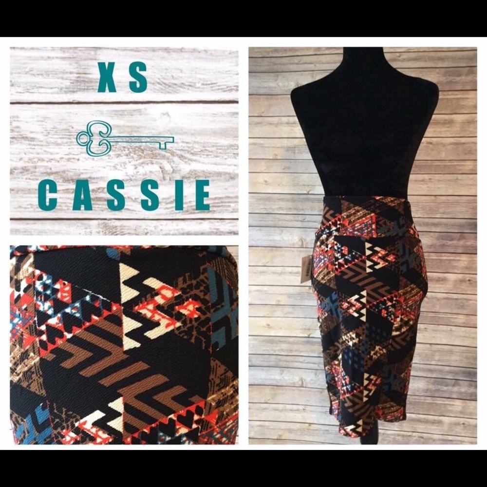 XS Lularoe Cassie pencil skirt