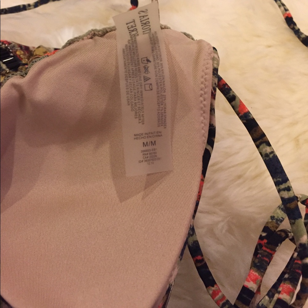 Victoria's Secret bathing suit - Picture 4 of 7