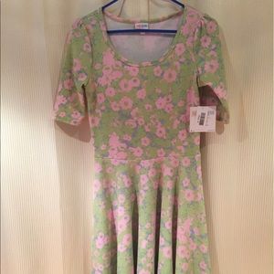 Lularoe NWT Nicole Medium