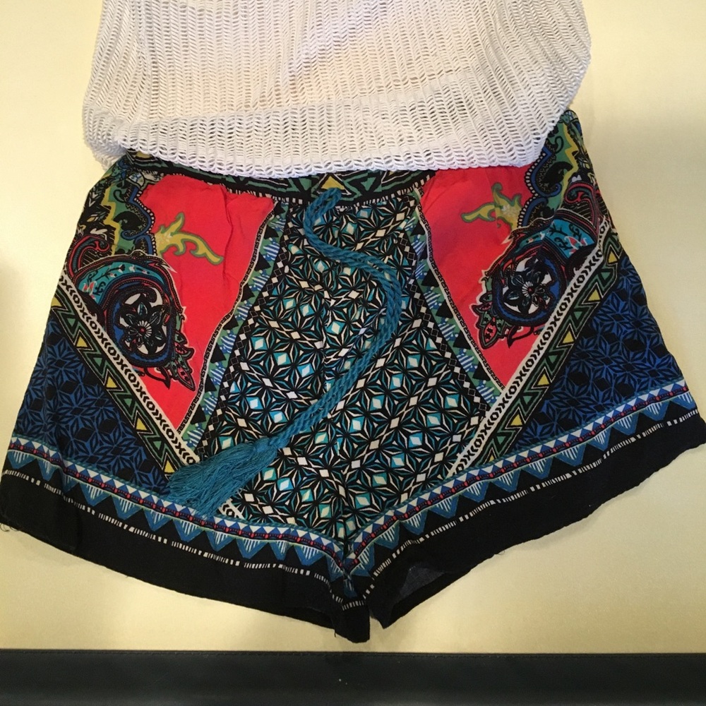 DARAH DAHL Shorts