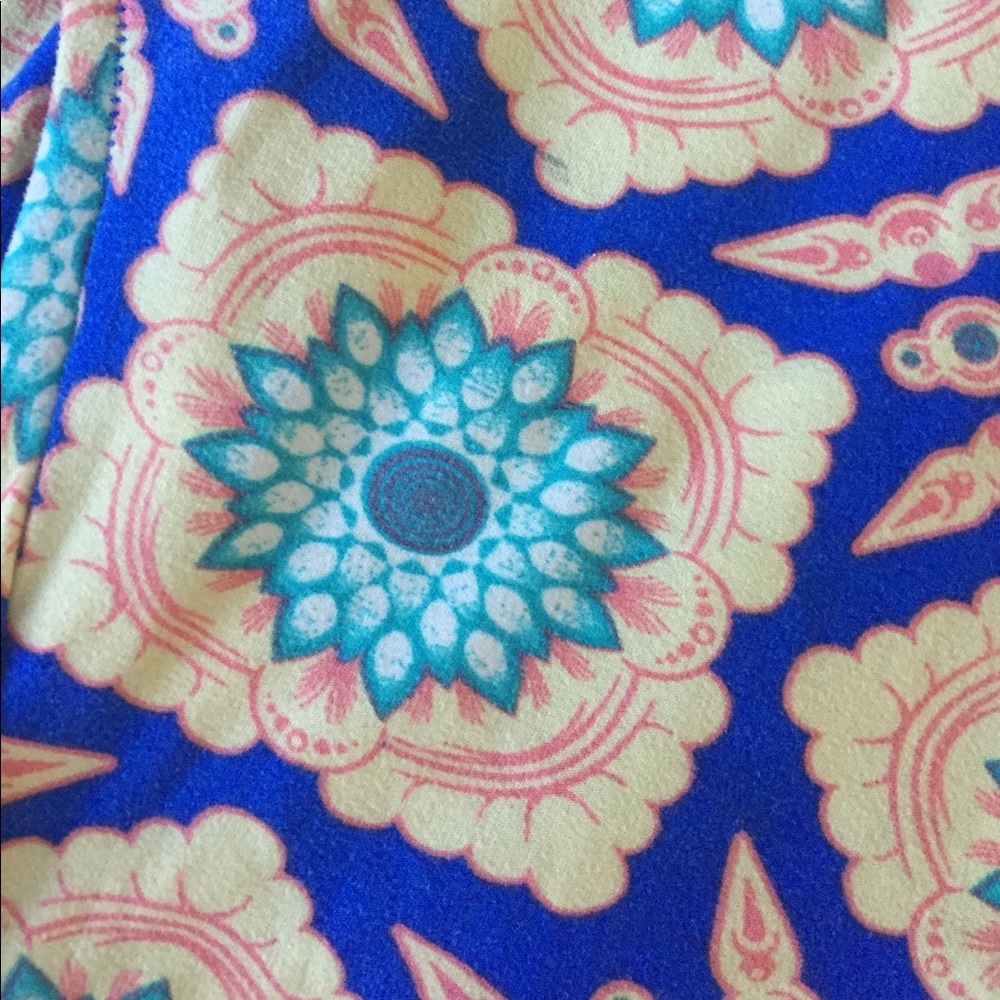 LuLaRoe Leggings - Picture 2 of 3