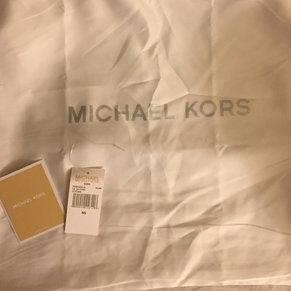 Michael Kors Plum Large Satchel - Picture 4 of 8