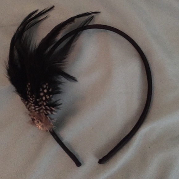 Accessories - Feathered headband with jewel accent