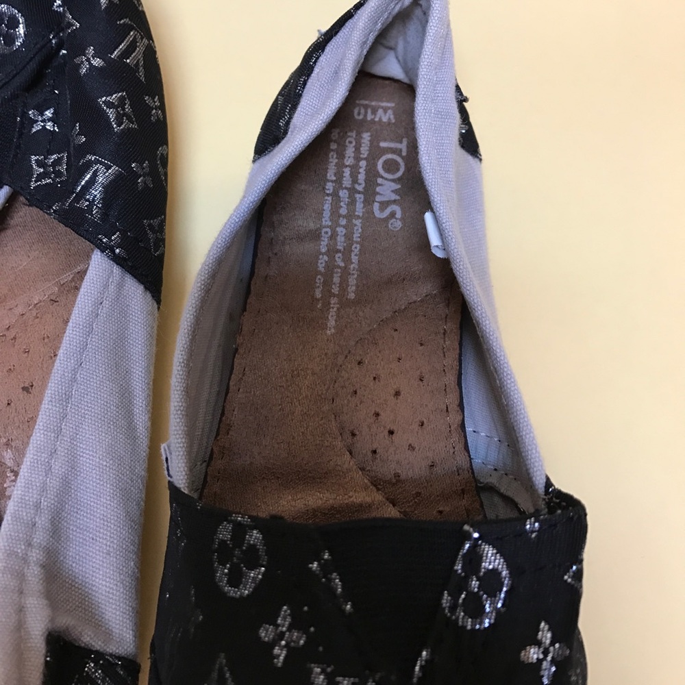 SIZE 10W TOMS - Picture 2 of 3