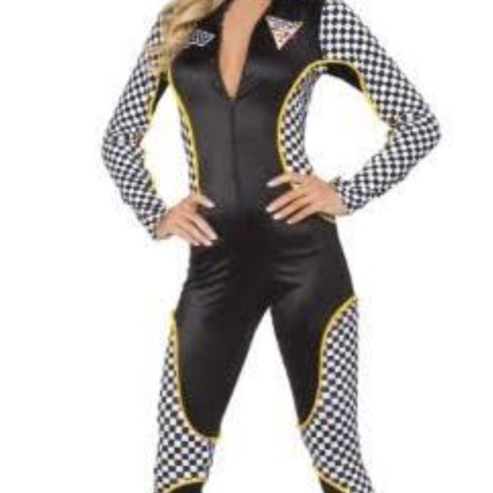 SUPERCUTE ONE PIECE RACE OUTFIT🏁🏁