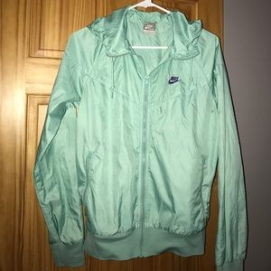 Nike wind breaker