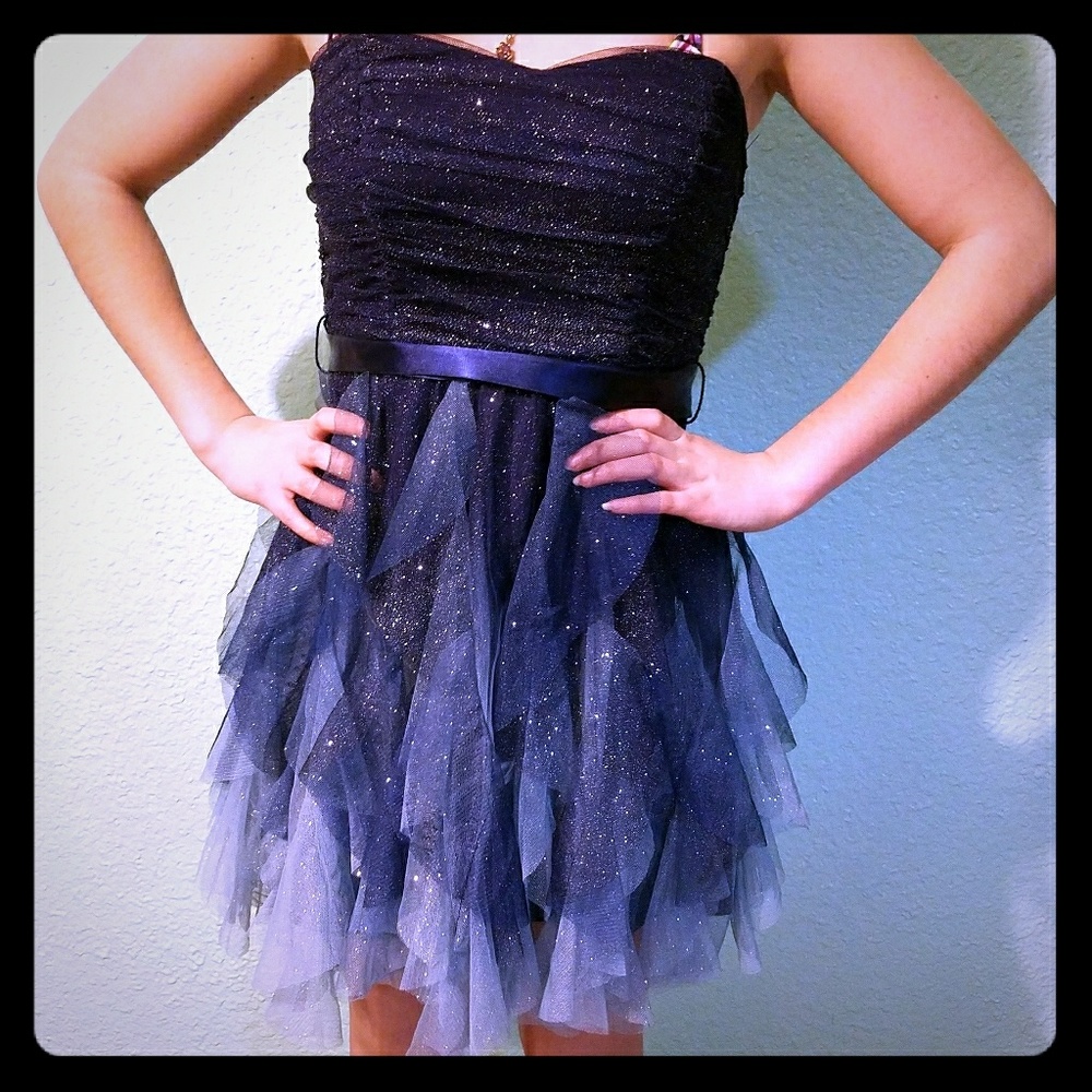 Ombré blue strapless sparkle dress