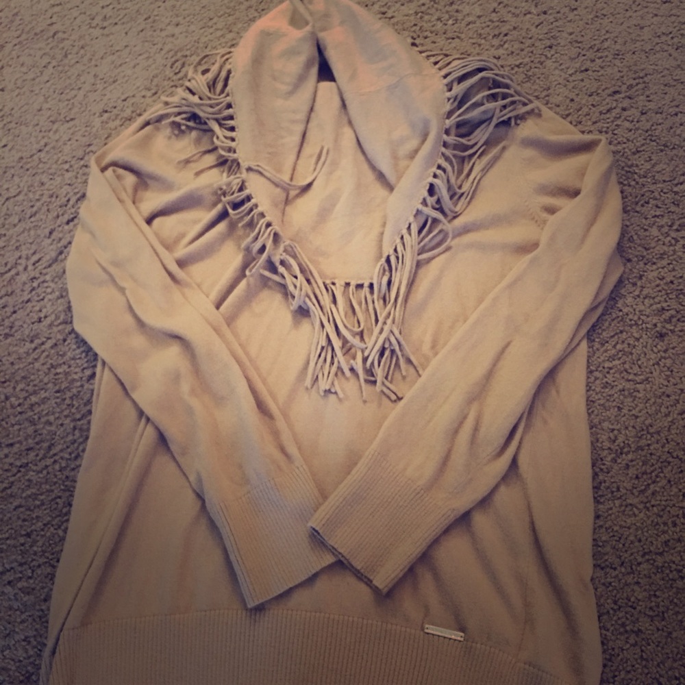 ✨FINAL✨Michael Kors beige fringe sweater!