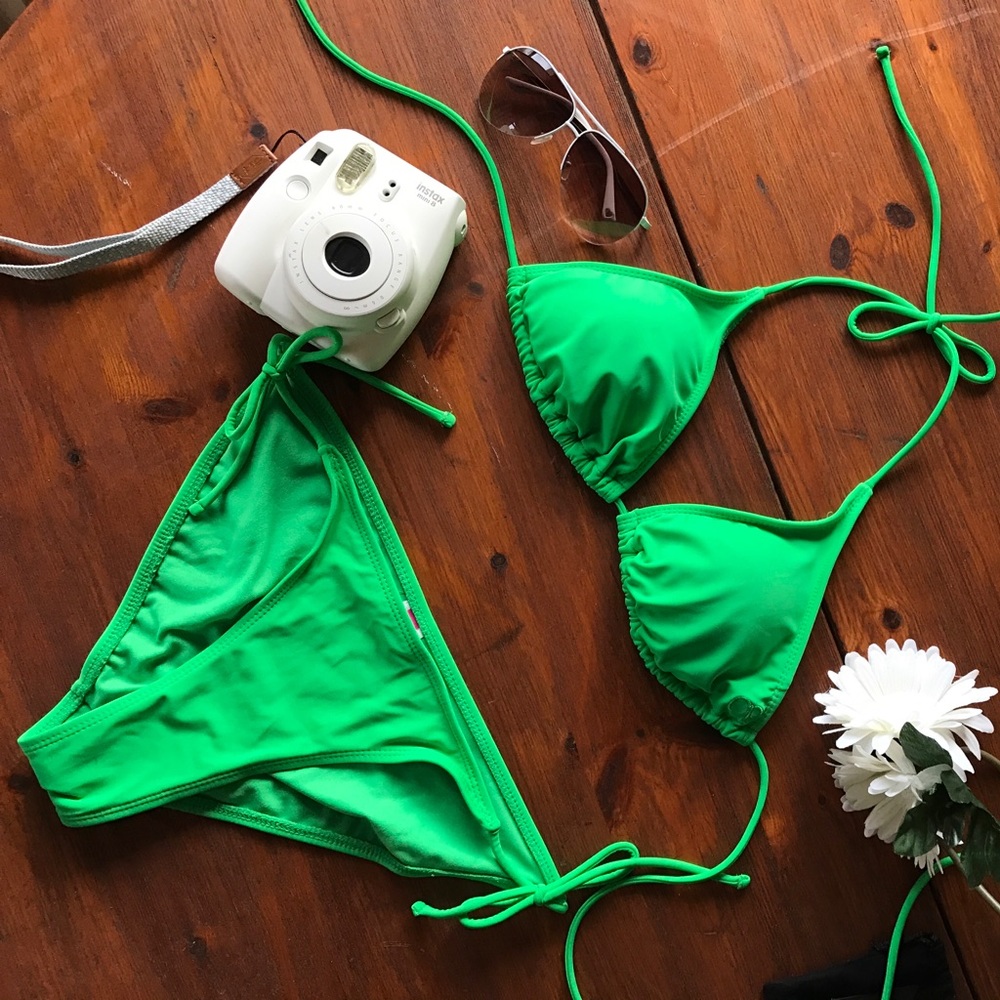 ❌SOLD❌NWOT 🏖🔥 LIME Green Bikini