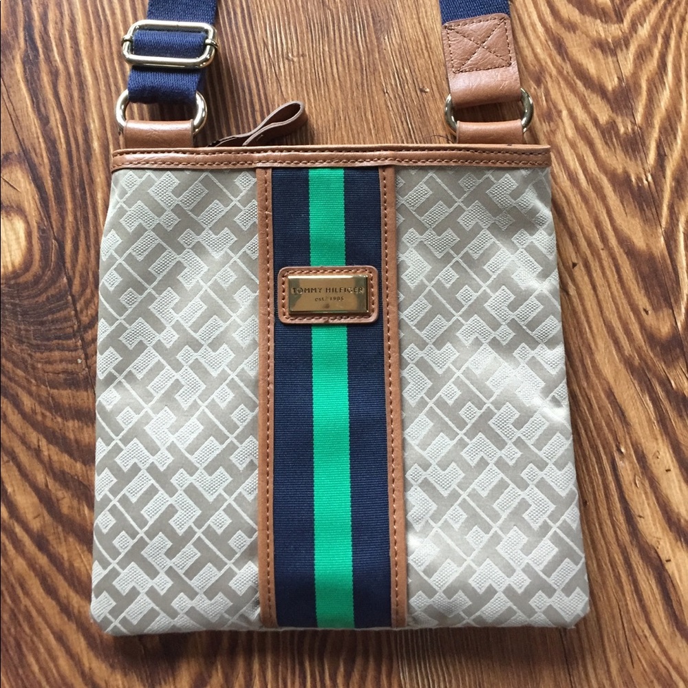 Tommy Hilfiger purse